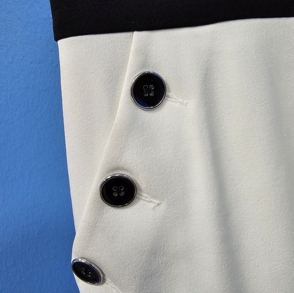 Maggy London Petites Short Dress Black and White - Picture 3 of 11